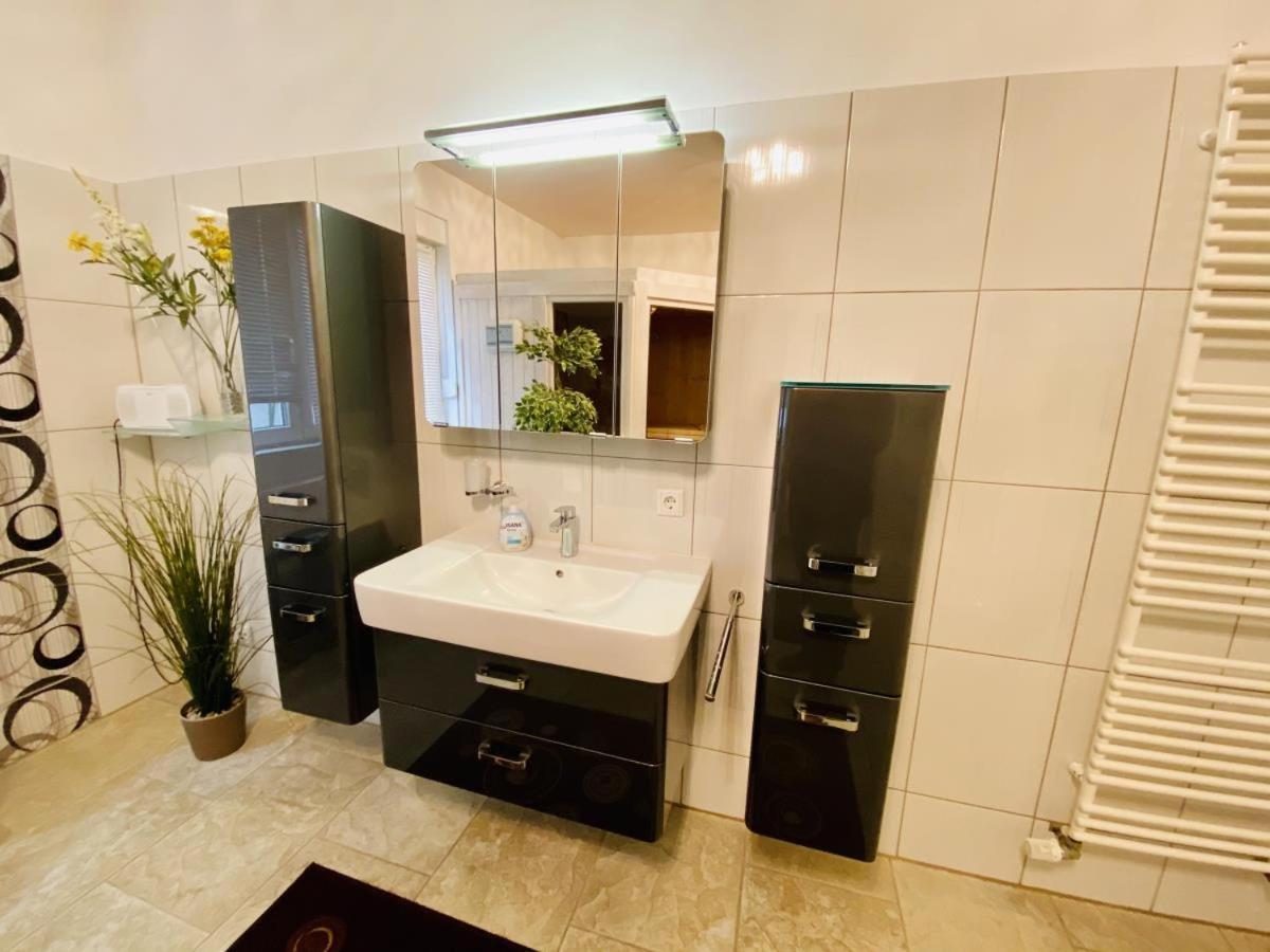 Daisy Apartment รอสต็อค ภายนอก รูปภาพ